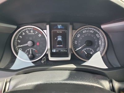 2022 Toyota Tacoma 2WD SR5 Double Cab 5' Bed V6 AT (Natl)