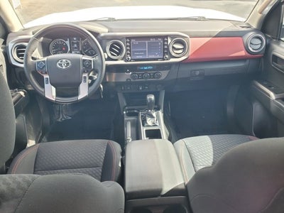 2022 Toyota Tacoma 2WD SR5 Double Cab 5' Bed V6 AT (Natl)