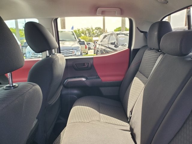 2022 Toyota Tacoma 2WD SR5 Double Cab 5' Bed V6 AT (Natl)