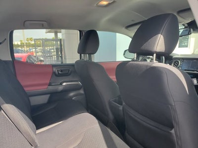 2022 Toyota Tacoma 2WD SR5 Double Cab 5' Bed V6 AT (Natl)