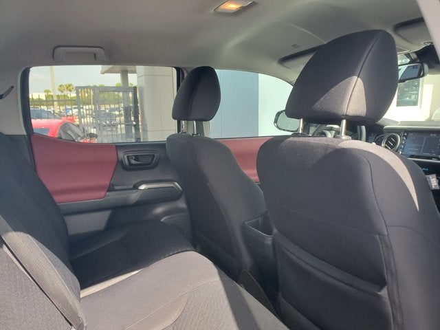 2022 Toyota Tacoma 2WD SR5 Double Cab 5' Bed V6 AT (Natl)