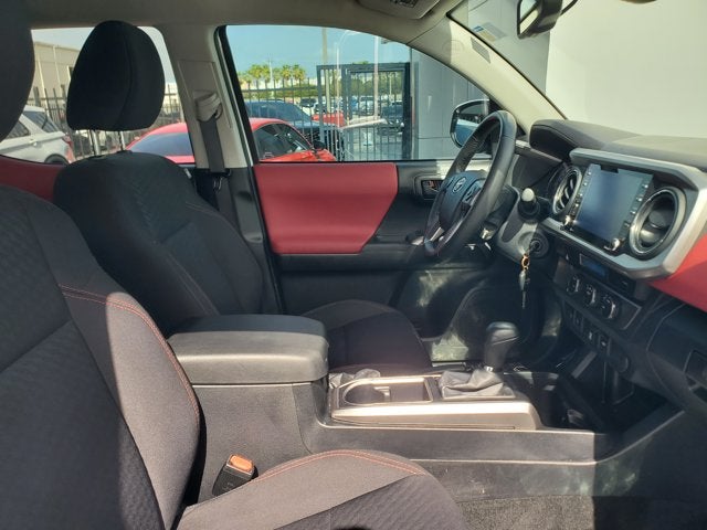 2022 Toyota Tacoma 2WD SR5 Double Cab 5' Bed V6 AT (Natl)