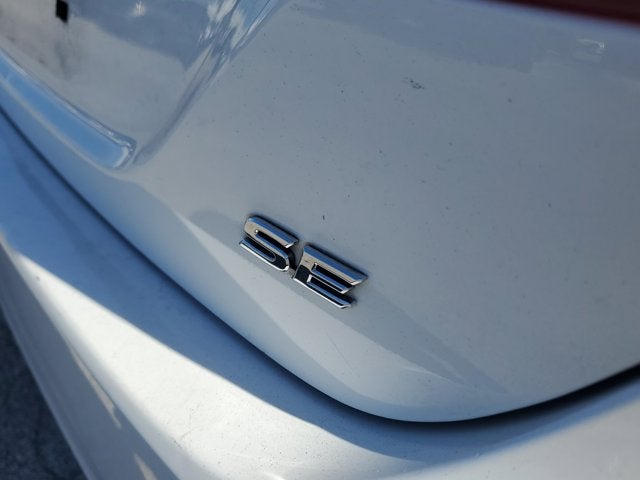 2022 Toyota Camry SE Auto (Natl)