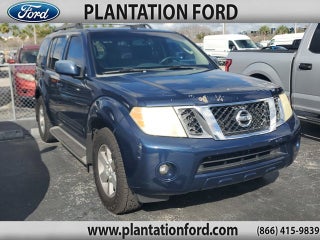 2008 Nissan Pathfinder SE