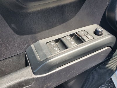 2020 Toyota Tacoma 2WD SR Double Cab 5' Bed I4 AT (Natl)