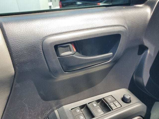 2020 Toyota Tacoma 2WD SR Double Cab 5' Bed I4 AT (Natl)