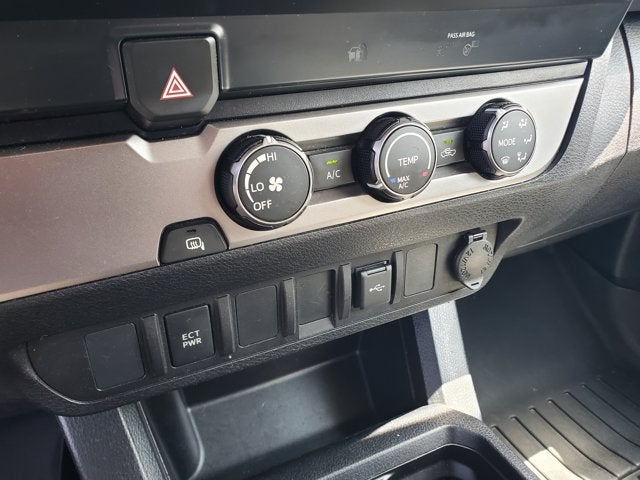 2020 Toyota Tacoma 2WD SR Double Cab 5' Bed I4 AT (Natl)