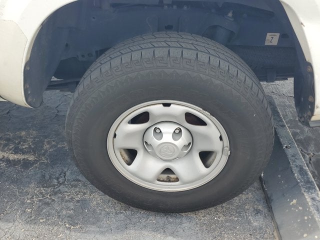 2020 Toyota Tacoma 2WD SR Double Cab 5' Bed I4 AT (Natl)