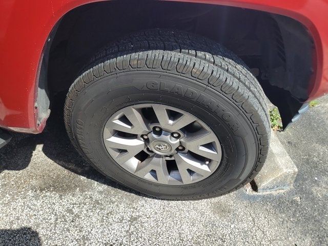 2018 Toyota Tacoma SR5 Double Cab 5' Bed V6 4x2 AT (Natl)