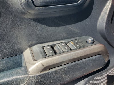 2018 Toyota Tacoma SR5 Double Cab 5' Bed V6 4x2 AT (Natl)