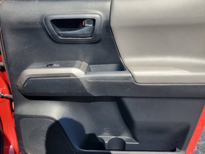 2018 Toyota Tacoma SR5 Double Cab 5' Bed V6 4x2 AT (Natl)