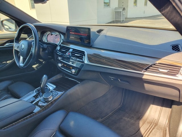 2018 BMW 5 Series 540i Sedan