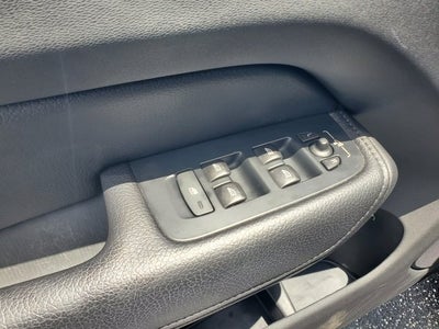 2022 Volvo XC60 B5 FWD Momentum