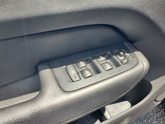 2022 Volvo XC60 B5 FWD Momentum