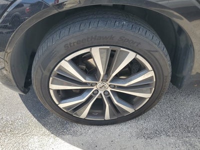 2022 Volvo XC60 B5 FWD Momentum